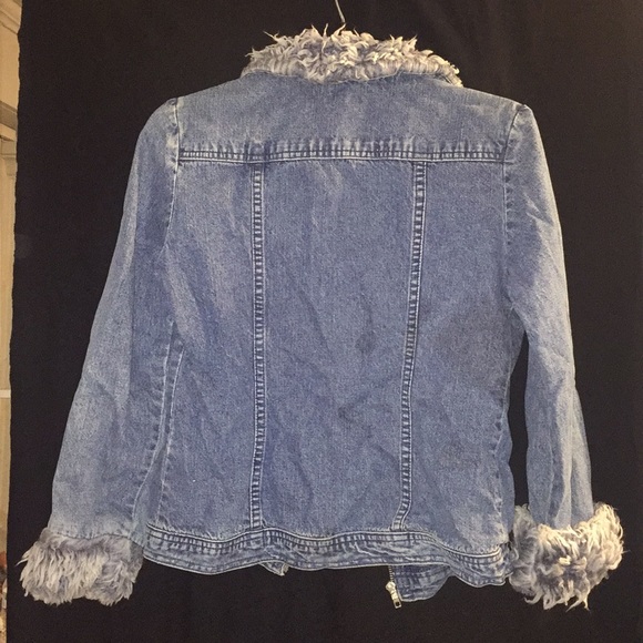 GUESS jean jacket - Picture 2 of 2